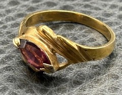 Vintage 80s 90s Gold Plated Marquise Purple Stone Ring Vintage Size 8