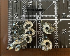 Vintage Stunning Rhinestones Pin Brooch Gray & Cleat Prong Set Stones