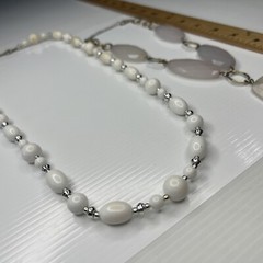 H1 Lot White Clear Resin Lucite Acrylic Boho Hippie 70s Mcm Mod Retro Necklaces