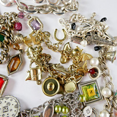Vintage Charm Bracelet Jewelry Lot 10 Piece Bracelets Many Charms Silver Gold Tn