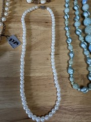 L23/ Lot Of 5 Vintage Necklaces -Faux Pearls/AB / 1928 – To Wear Or Resell
