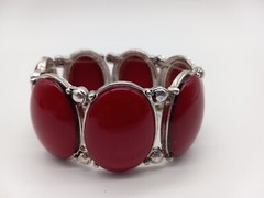 Antique red oval plastic stone silver tone metal flex stretchy bracelet 7″