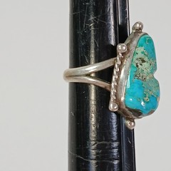 Vintage Estate BLUE TURQUOISE Stone Silver Tone Ring Size 5.25