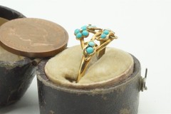 ANTIQUE 18K GOLD TURQUOISE GIARDINETTO / FLOWER RING c1820