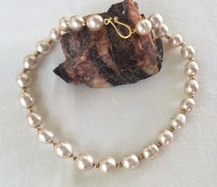 Vintage Metropolitan Museum of Art Faux Lg Pearl Collar Necklace Gold Tone – See