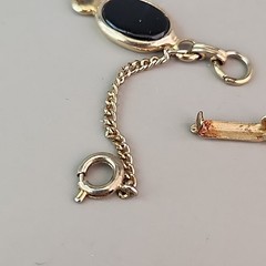 Vintage Glass Bracelet Black Oval Gold Tone Linked Safety Chain 7″
