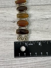 Vintage Unbranded 1960/70’s Faux Amber Gold Tone Bracelet