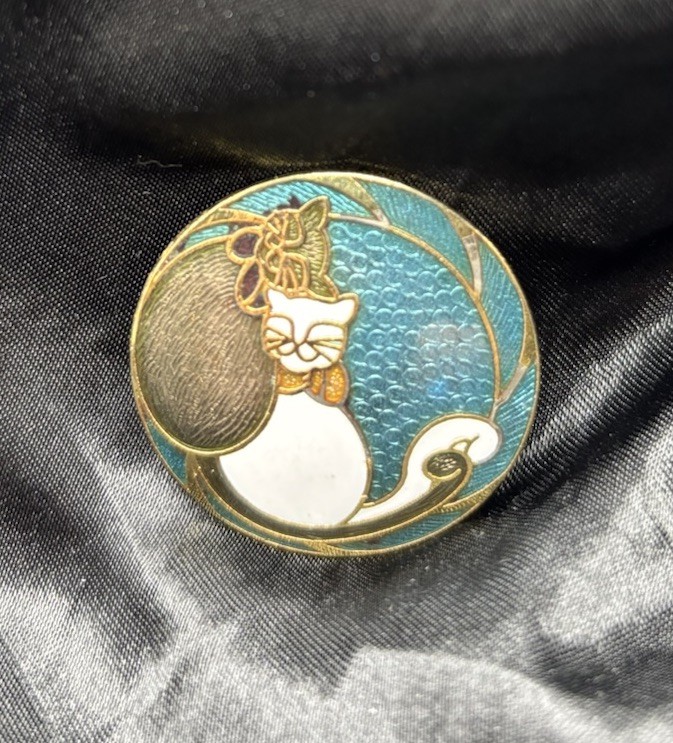 Cloisonné Cats Enamel Brooch Pin Gold & Teal Cat Companions Vintage 80’s Kitty