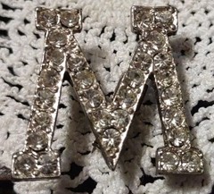 Vntg “M or W” Silver Tone Initial PIN w 28 Rhinestones w Secure Clasp 1″x1*