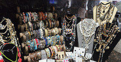 Estate Jewelry Lot 537 pc Signed Unsigned 32 lbs. Vintage to Now Jewelry Lot 21