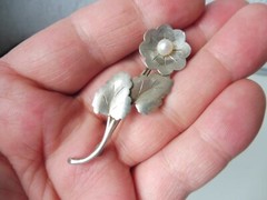 Beautiful, old brooch, 835 silver, flower with pearl, Teka 835, Theodor Klotz
