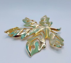 Vintage Maple Leaf Articulated Leaves Shiny Gold Tone Large Brooch Pin