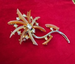 Vintage Gold Tone Flower with Stones Pin or Brooch