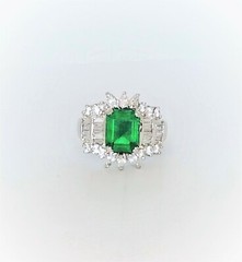 Vintage Womens Designer Ring 925 Sterling Silver Simulated Emerald & CZs Size 8