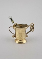 Antique 9k 9ct Yellow Gold Champagne Glass Bottle Ice Bucket Charm Pendant 1.8g