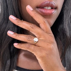 Vintage 18k Retro oval white sapphire ring