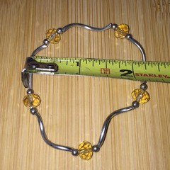 Vintage Wavy Beaded Bracelet Silver-Tone Metal Faceted Yellow Acrylic Normcore