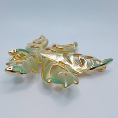 Vintage Maple Leaf Articulated Leaves Shiny Gold Tone Large Brooch Pin
