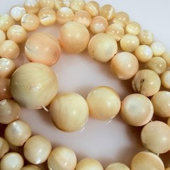 Vintage Mother of Pearl Graduated Bead Necklace 36″ Peach Cream MOP Barrel Clasp