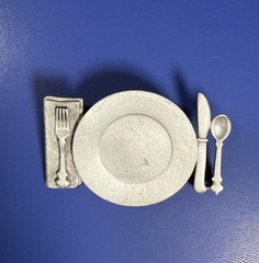 Vintage Jonette Jewelry Pewter Dinner Plate Pin – 2” Wide – 1988