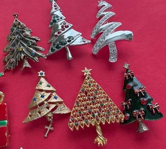 VINTAGE CHRISTMAS TREE BROOCH PIN LOT T BOOK PIECE VERO LIA RADKO BJ ROMA MCM 15