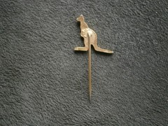 Kangaroo Australia Vintage Goldtone Stick Pin Lapel Pin 1.0g