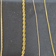 7-Piece Mixed Lot Metal Necklace Chains w/ Pendants, Gold & Silver Tone