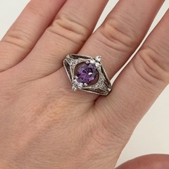 Vintage White Gold Plated Purple Clear CZ Stone Ladies Band Ring Size 8