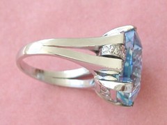 VINTAGE 12.75 ct AQUAMARINE .34ctw DIAMOND SHOULDERS PLATINUM COCKTAIL RING 1950