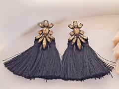 Lot of 5 Pairs Vintage Unbranded & 2 Branded Tassel Fashion Pierced Earrings