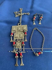 Vintage Tribal-Style Jewelry Demi-Parure Set – Necklace, Bracelet & Earrings