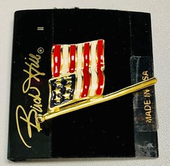 Brand New Birch Hill American Flag Enamel Gold Tone Brooch Pin 2” x 1”