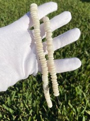 Vintage Hawaiian Surfer Puka Shell Bead Necklace 15 Inch Graduated up to 12+mm