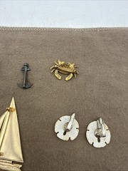 Vintage Mixed Lot of Brooches Pins Animals Gold and Silver Tone Ocean Theme