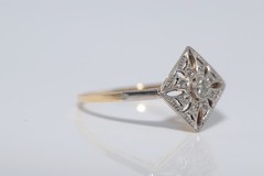 Antique Circa 1920s Art Deco 18k Gold Natural Diamond Navette Design Ring