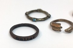 Estate Find Ring Lot 5 pc Costume and Fashion Mixed Assorted Sizes Belief Arrow