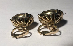 Stunning Vintage Trifari Green Glass Clip Earrings, Perfect!