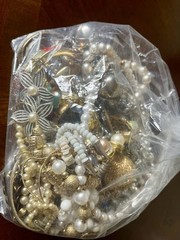 3-5+lbs VINTAGE TO NOW WEAR CRAFT FASHION Jewelry Lot 3 SARA COV NAPIER More