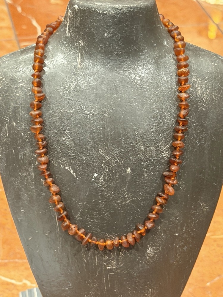 ANTIQUE BALTIC AMBER HAND KNOTTED BEAD 18″ NECKLACE SCREW ESTATE FIND TESTED