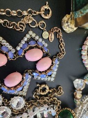vintage costume jewelry lot of 28 in beautiful box