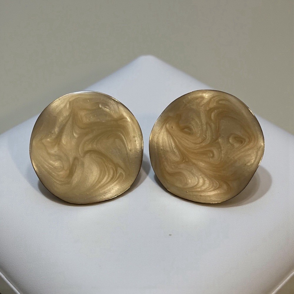 Vintage Avon Earrings Cream Beige Swirl Shimmer Wavy Stud Button Pierced