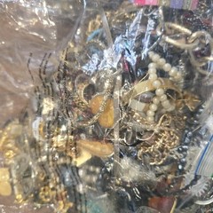 Estate Vintage Costume Jewelry Large 20+ LBS Earing Necklace Bracelet Retro Lot