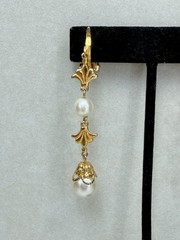 Vintage Faux Pearl Drop Clip On Earrings Gold Tone Dangle Elegant