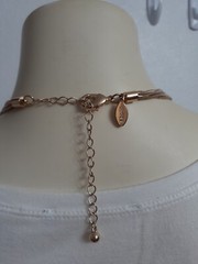 CHICO’S women necklace gold tone 24 inch long NWOT excellent condition