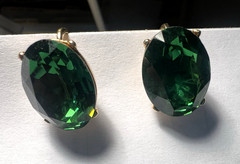 Stunning Vintage Trifari Green Glass Clip Earrings, Perfect!