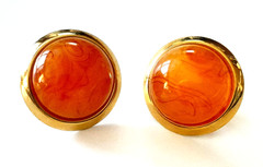Vintage 1980’s NAPIER Honey Caramel Earrings Gold Tone Acrylic Hinged Clip On