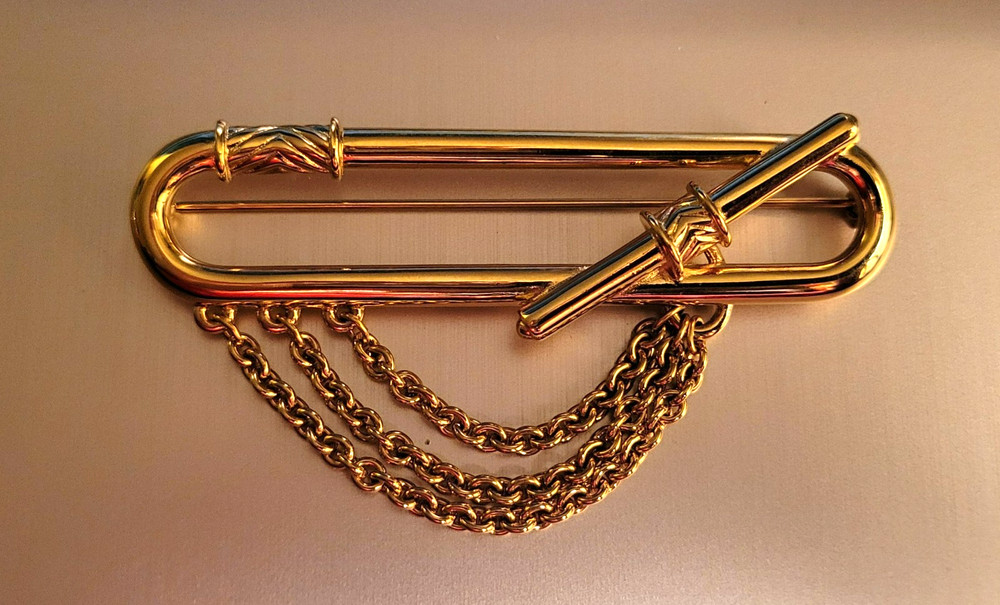 Vintage Monet Chain Draped Gold Tone Bar Brooch/Pin MINT
