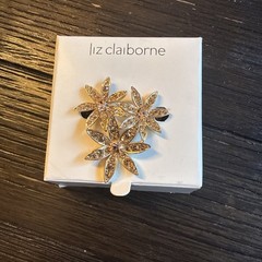 Vintage Liz Claiborne GoldTone Three Flower Champagne Rhinestones Pin Brooch NIB
