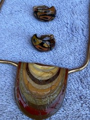 Estate Find Costume Jewelry Lot-Necklaces-Brooches-Bangles -17 Pieces