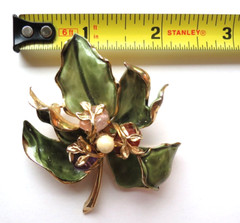 MINT Book Piece – Francois by Coro Enamel Leaf Pin Pearl & Chalcedony Stones